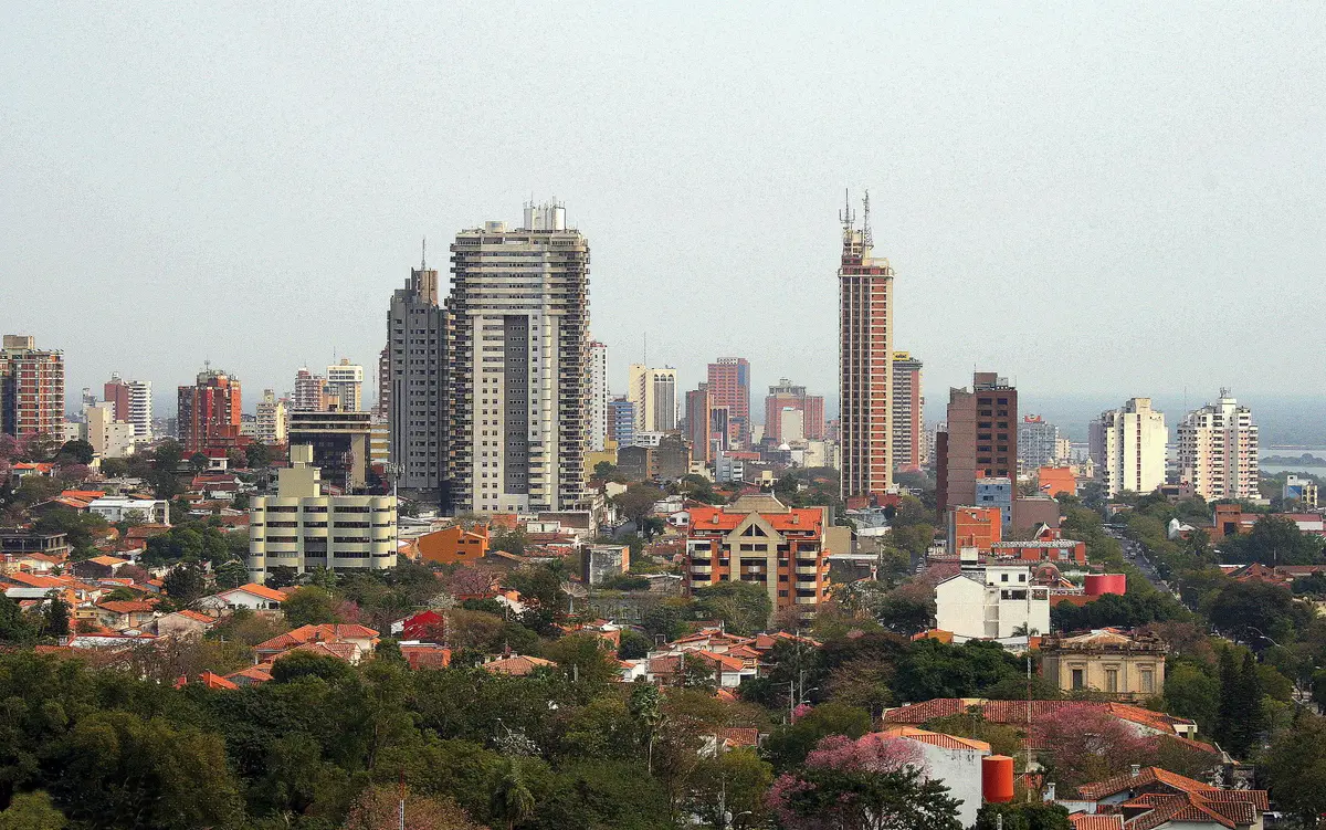 Skyline von Asunción, der Hauptstadt Paraguays